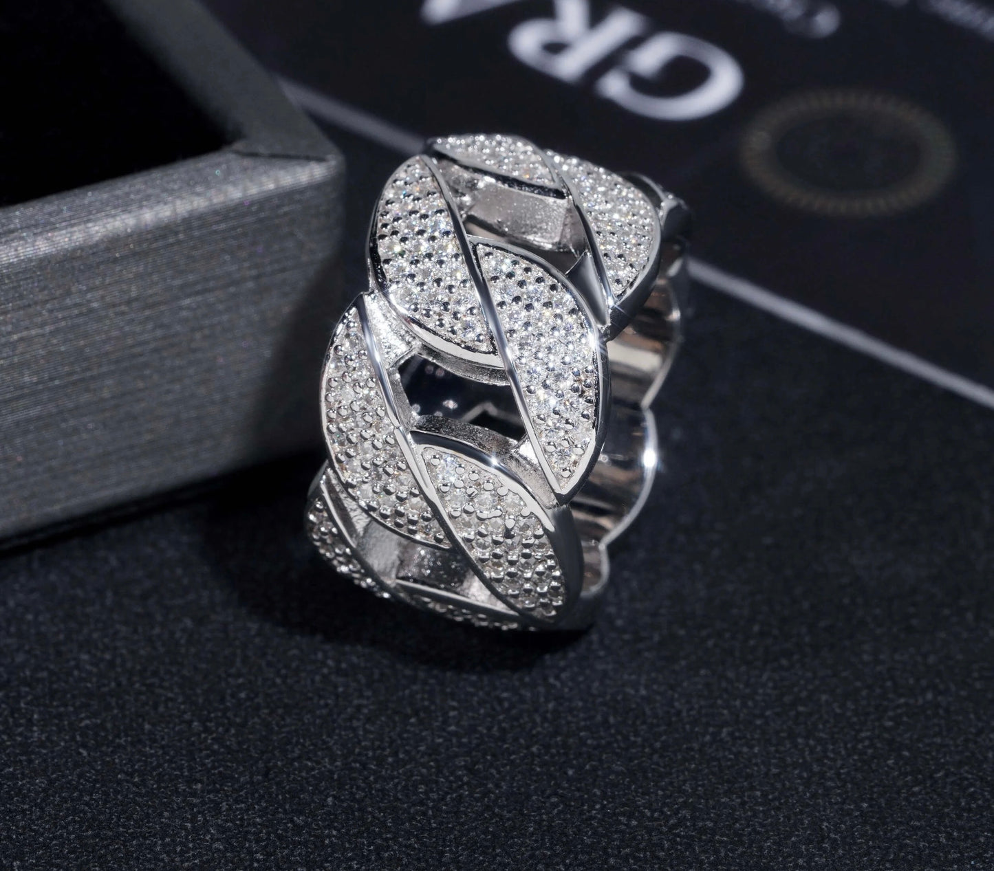 VVS1 CLARITY CUBAN RING