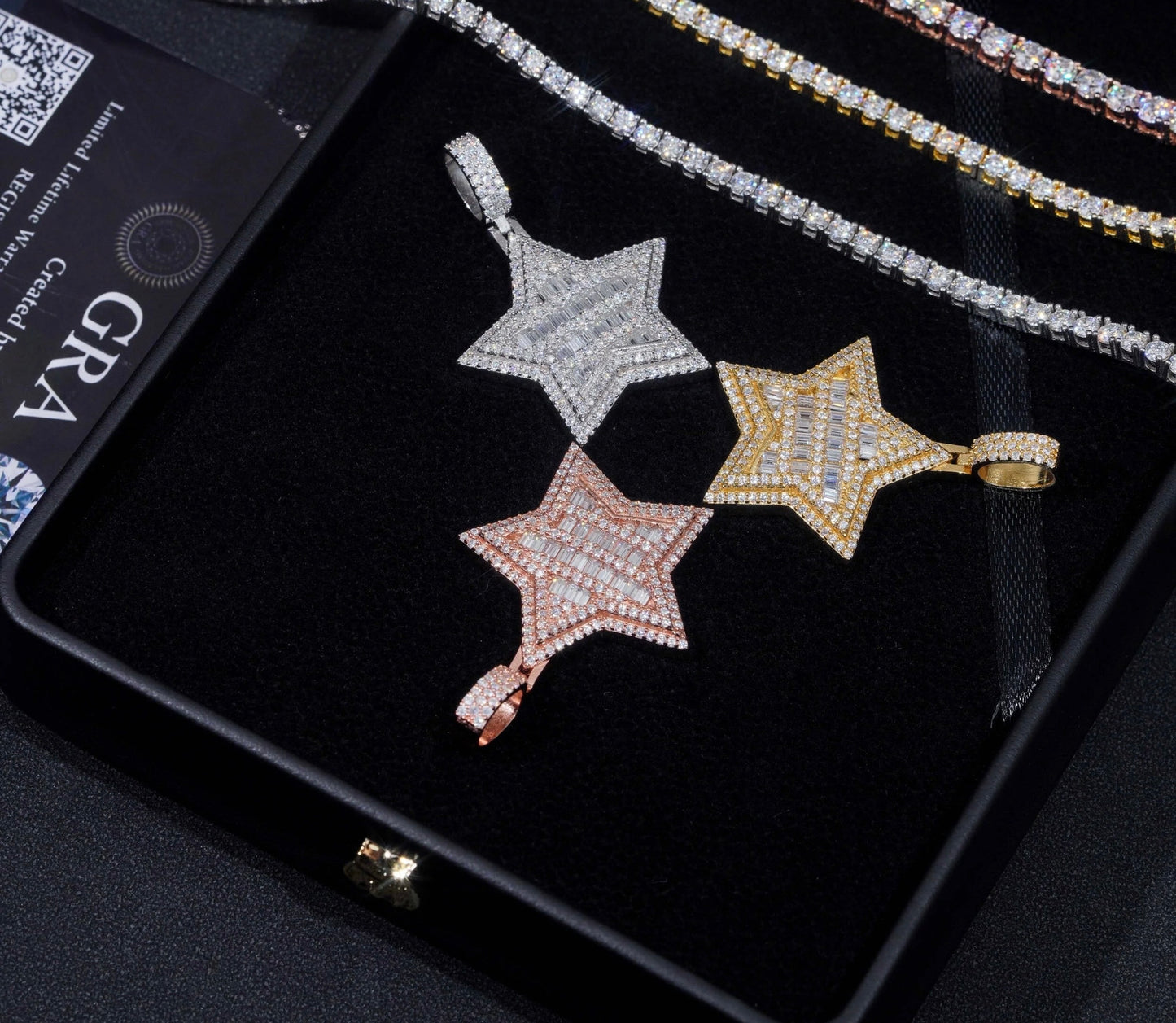 VVS MOISSANITE STAR PENDANT
