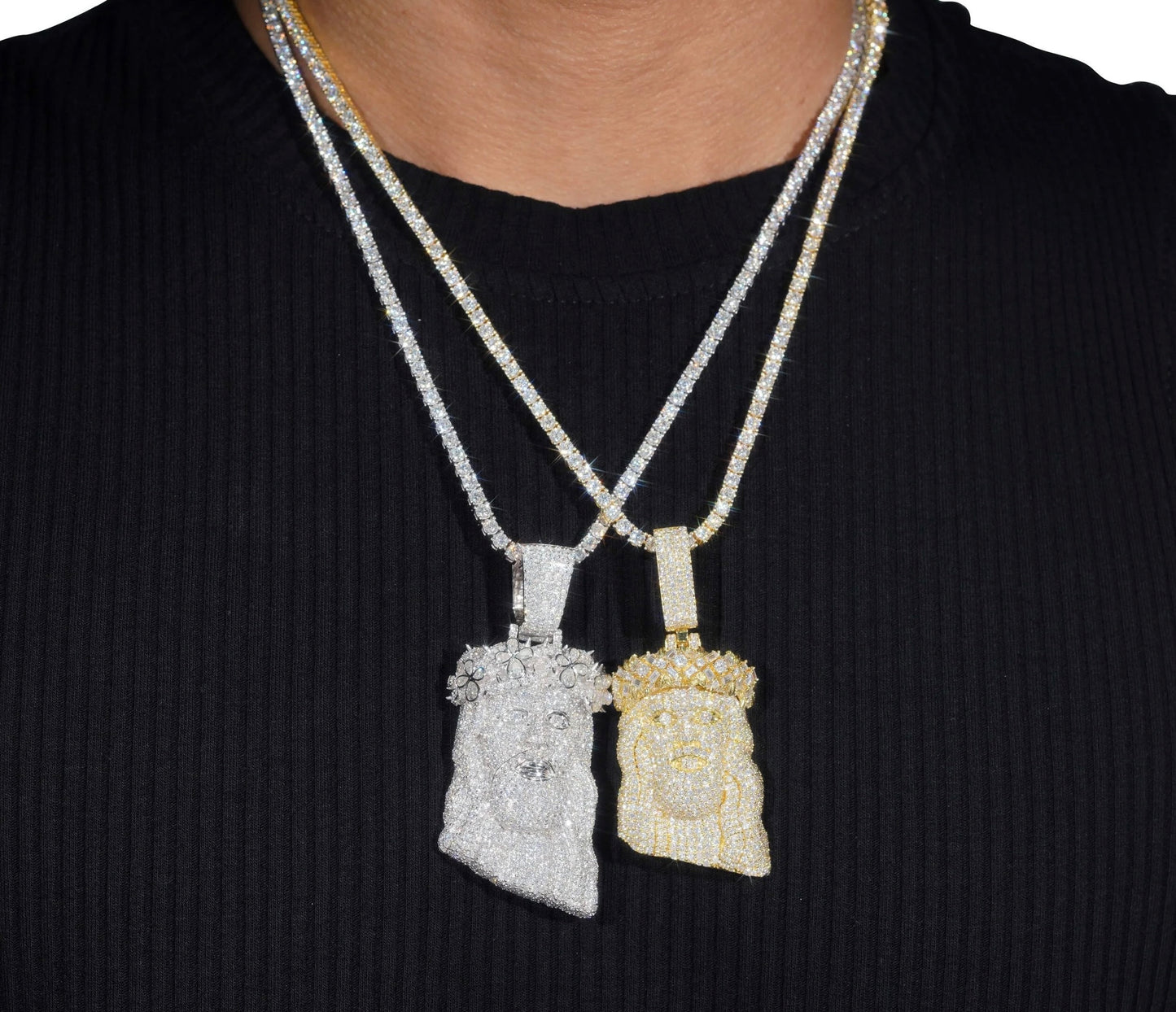 2.5" JESUS PIECE IN 18K GOLD