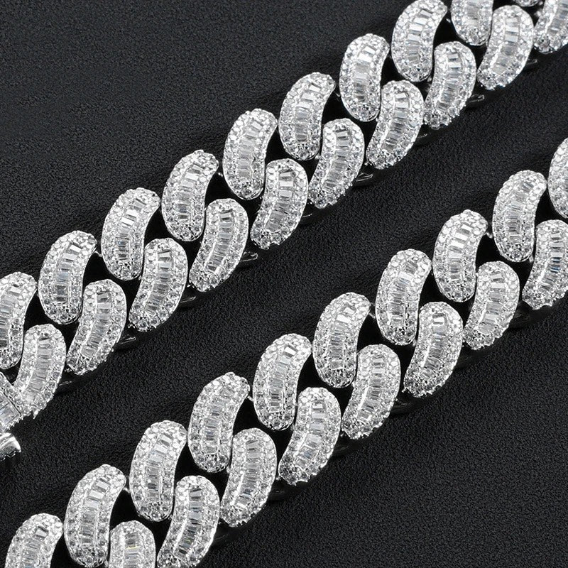 16MM VVS MOISSANITE DIAMOND BAGUETTE CUBAN CHAIN in 18K GOLD