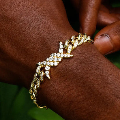 10MM VVS MOISSANITE BARBED WIRE NECKLACE in 18K GOLD