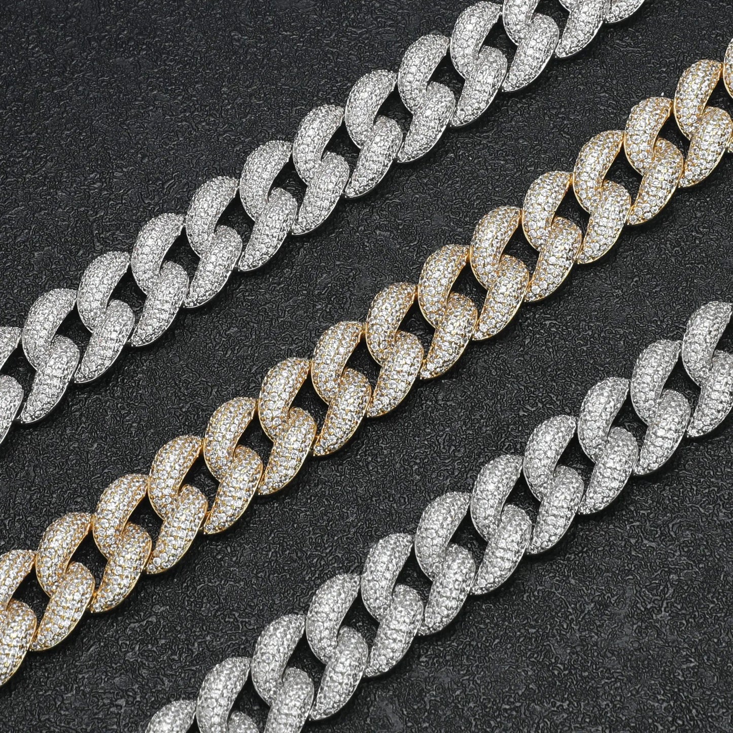 15MM VVS MOISSANITE CLASSIC CUBAN LINK in 18K GOLD