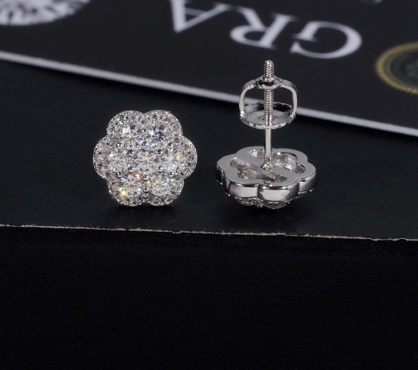 VVS CLUSTER MOISSANITE STUD EARRINGS