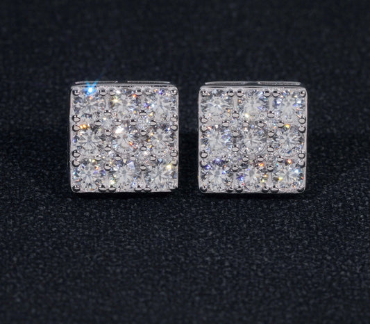 VVS SQUARE STUD EARRINGS